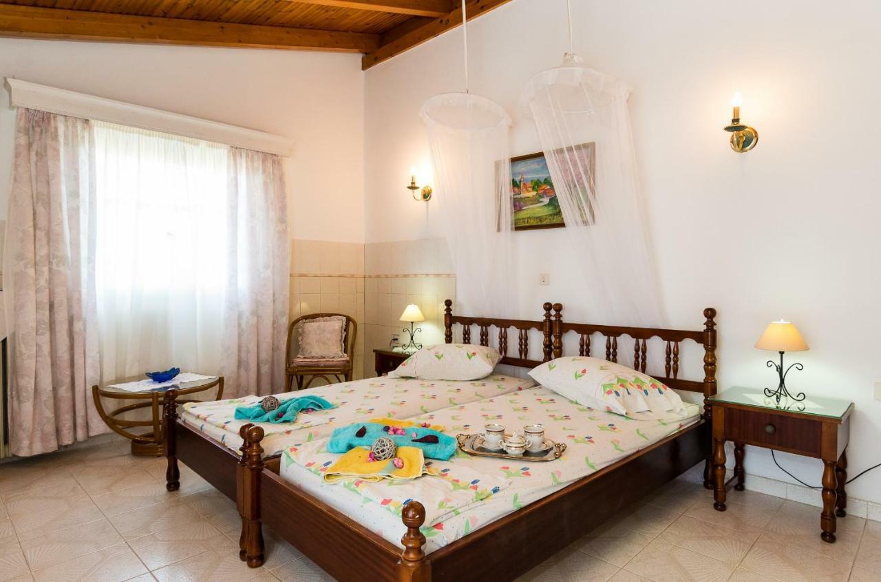 Villa Anna Apartments - 550M From The Beach, By Zantewize Василікос Екстер'єр фото